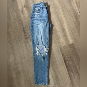 Women’s American Eagle straight leg jeans